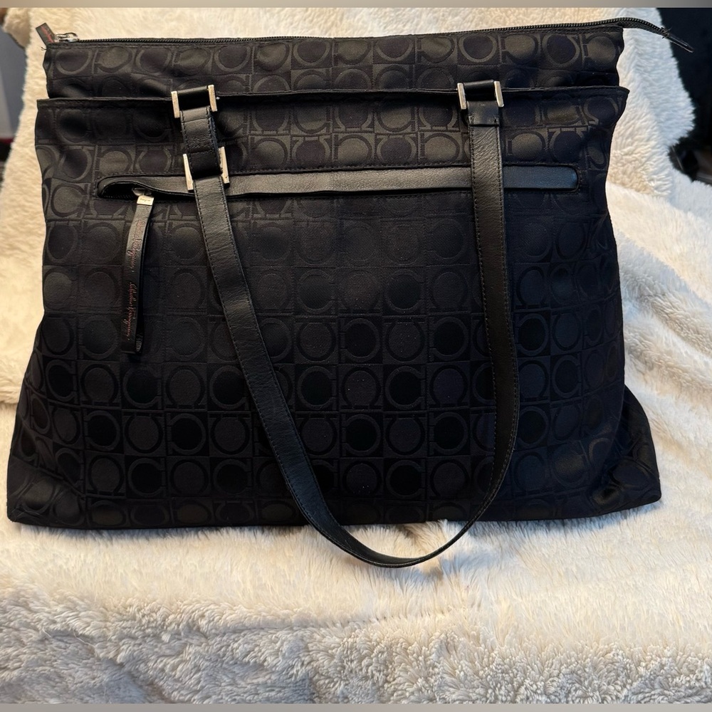 EUC Vintage Salvatore Ferragamo Jacquard Gancini Bag